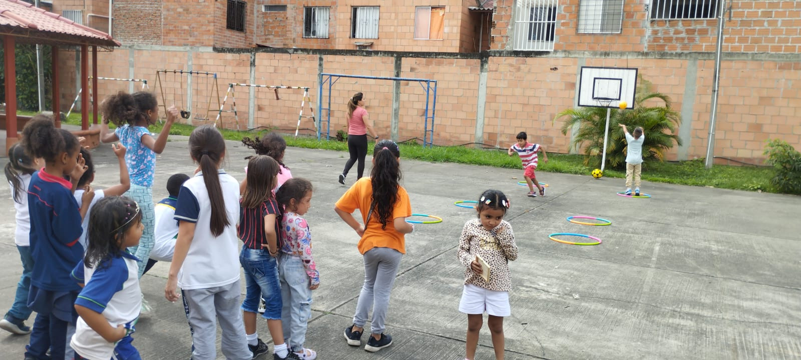 Christmas Joy & School Supplies for Hogar Santa Cecilia campaign photo, 5 of 7