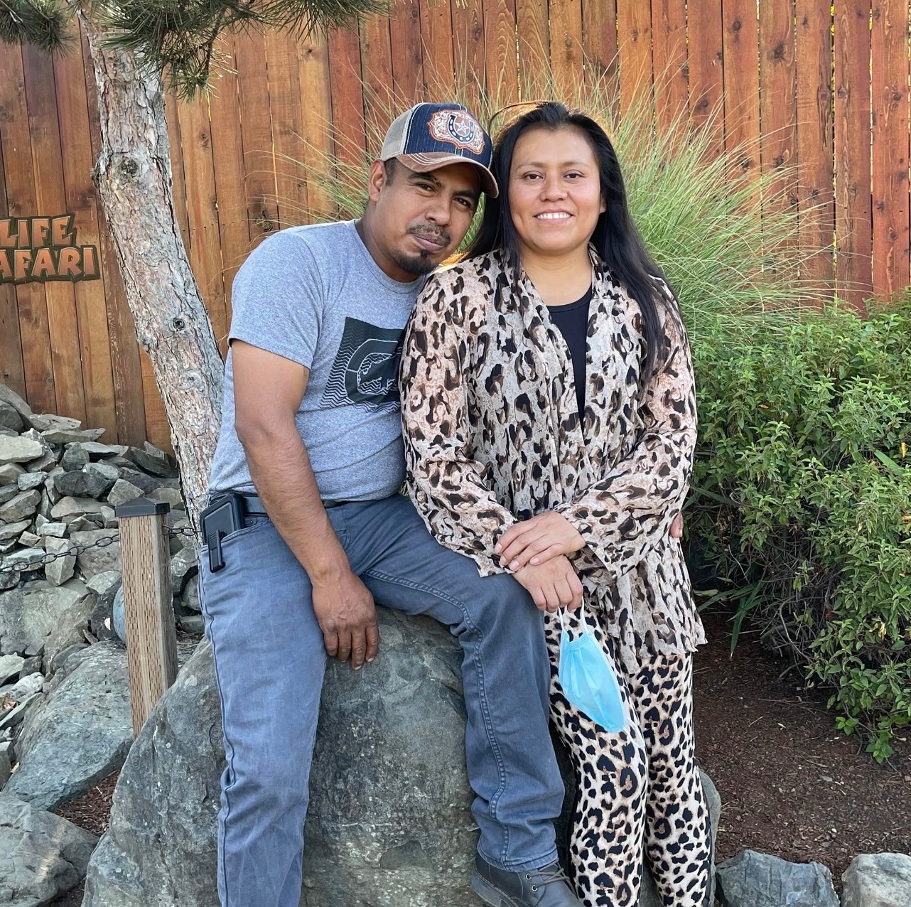 Help Us Bring Gloria and Gabriel Home To their children campaign photo, 4 of 6