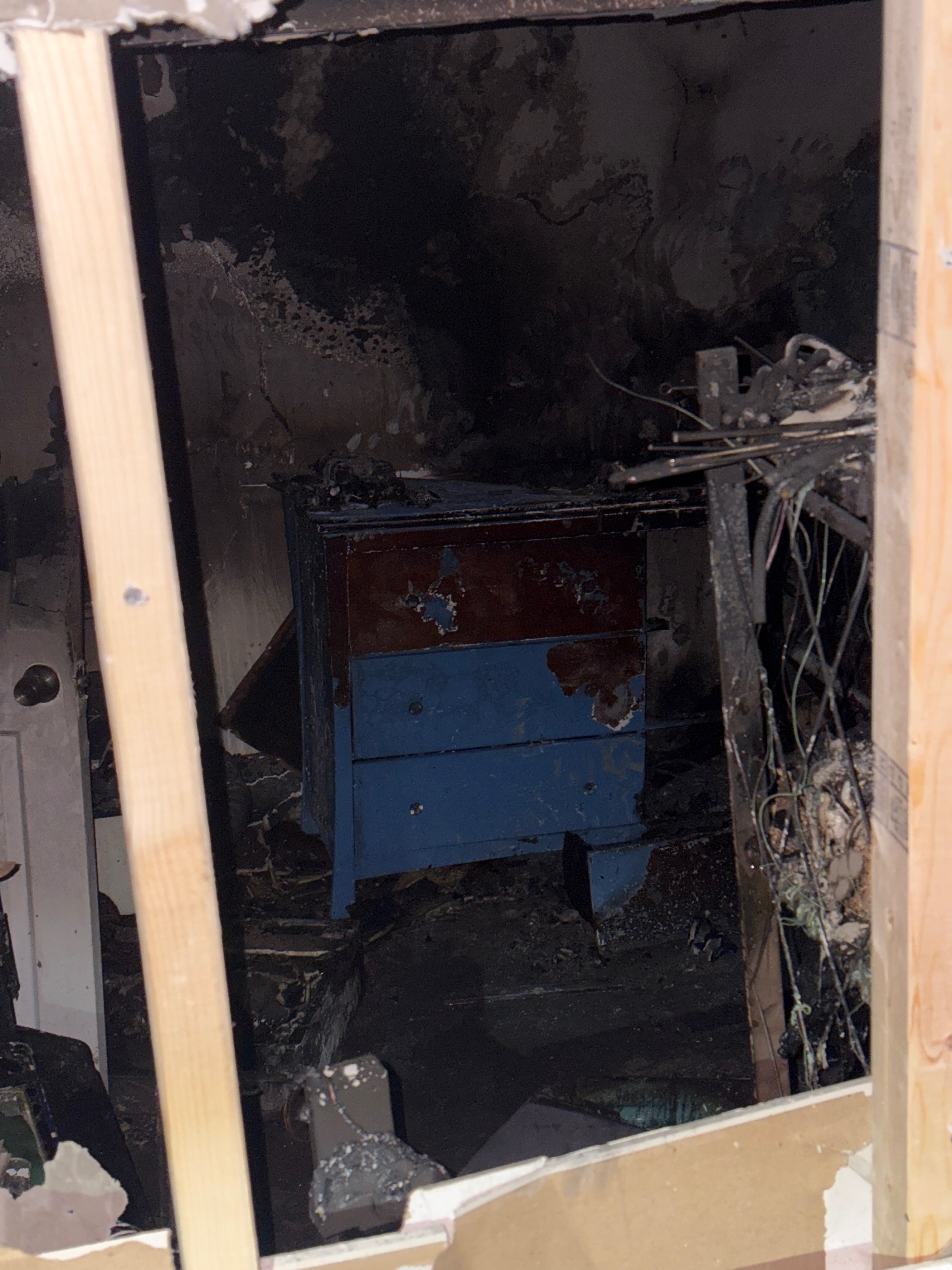 Help Jen Vigo Rebuild After Devastating Fire campaign photo, 4 of 6