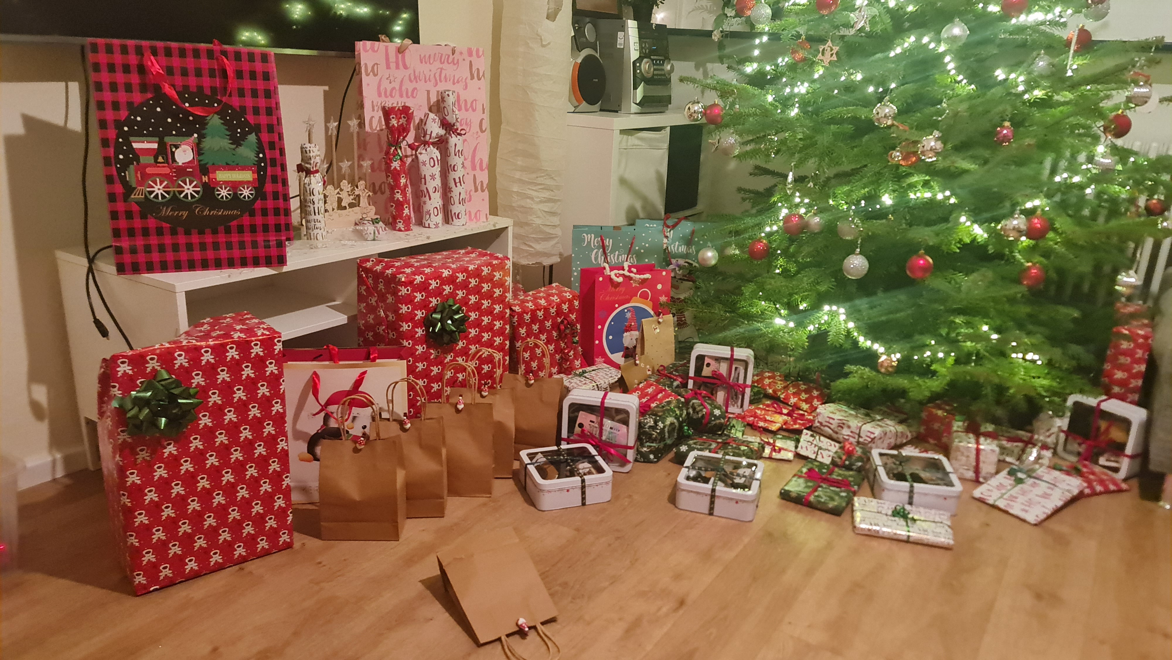 Weihnachtszauber Inobhutnahme campaign photo, 2 of 5