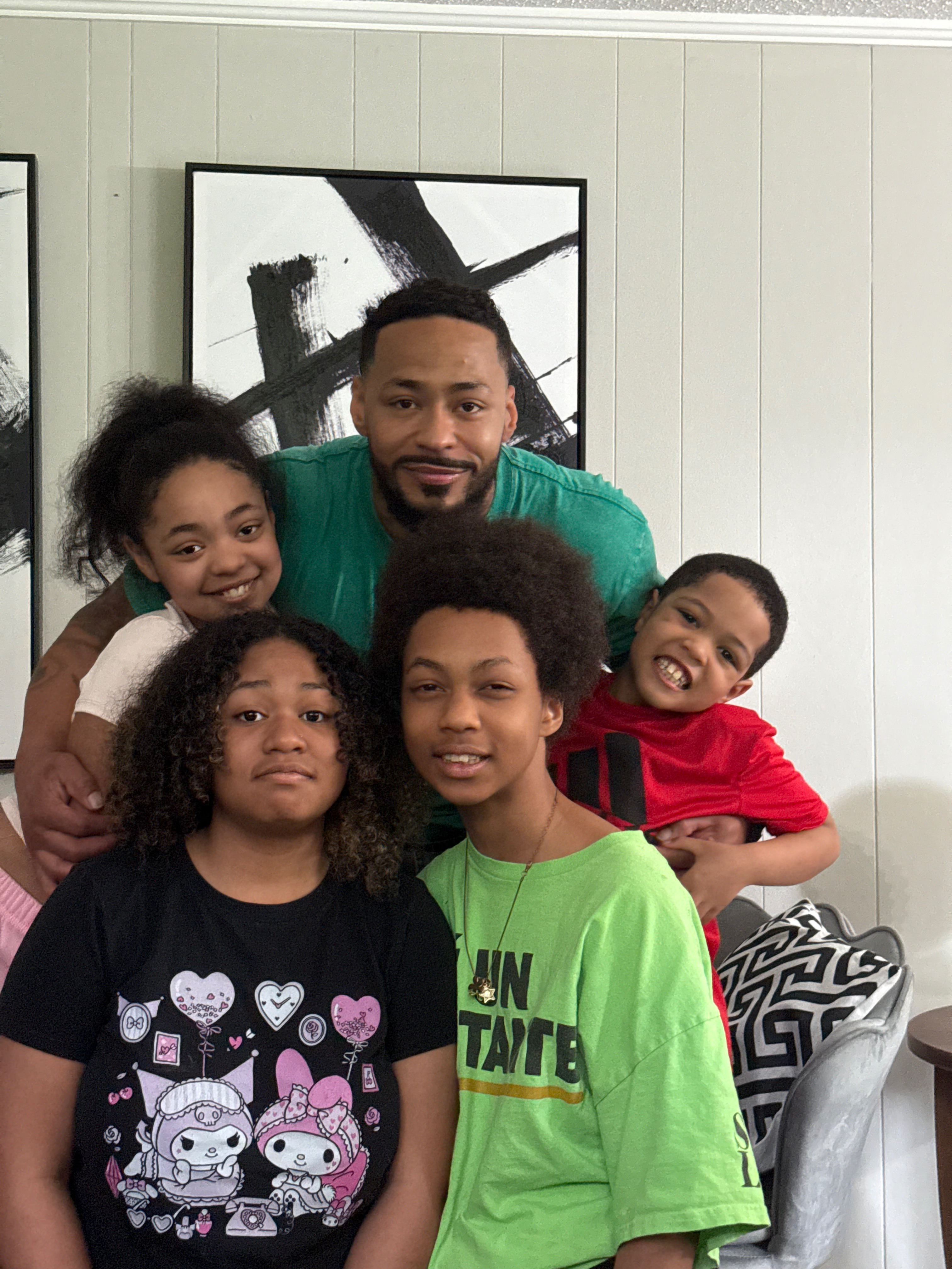 Help Bring Aaron Home: Support for a Dad of Four campaign photo, 2 of 8