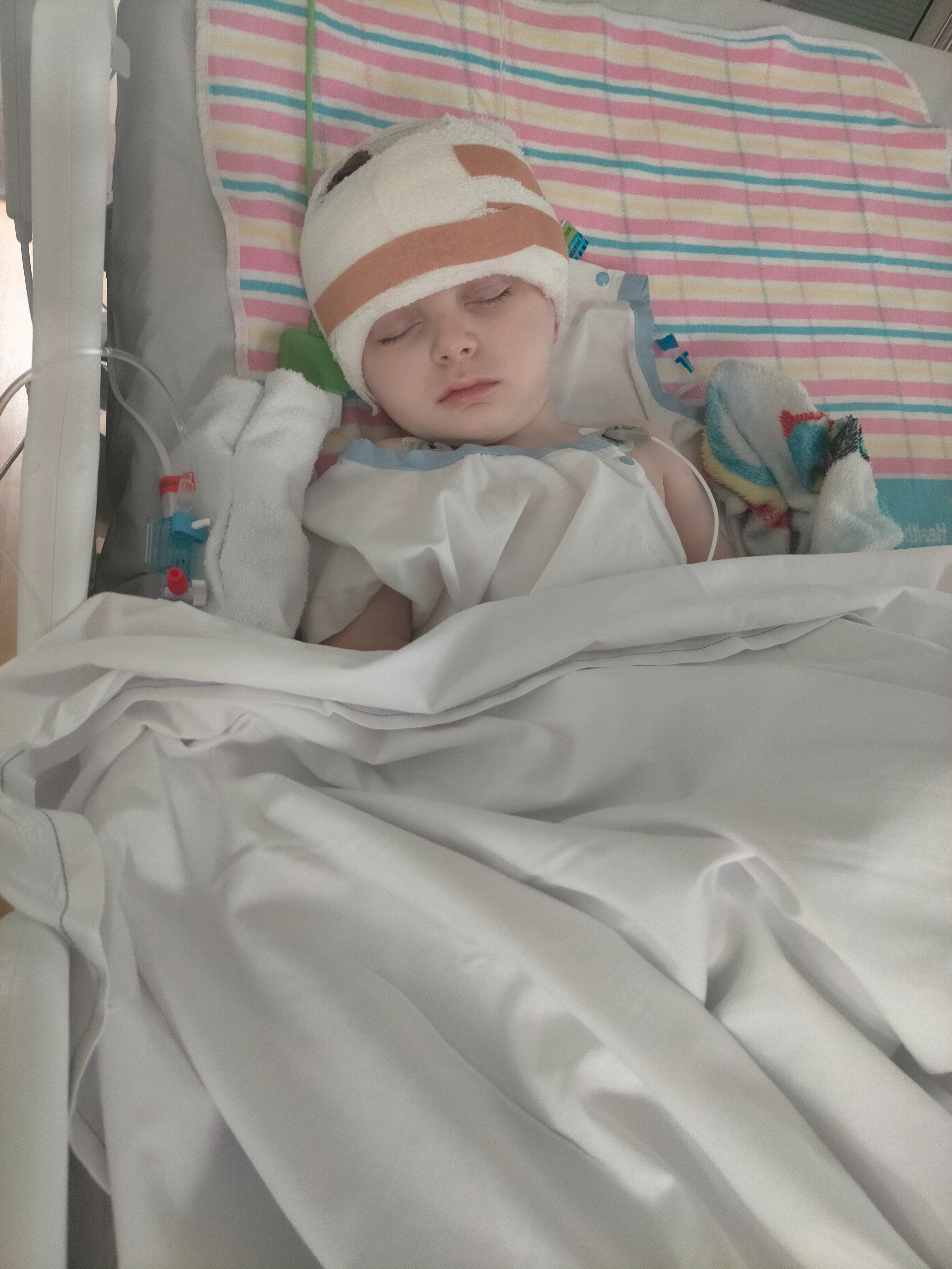 Donate to help Attila and his family campaign photo, 4 of 5