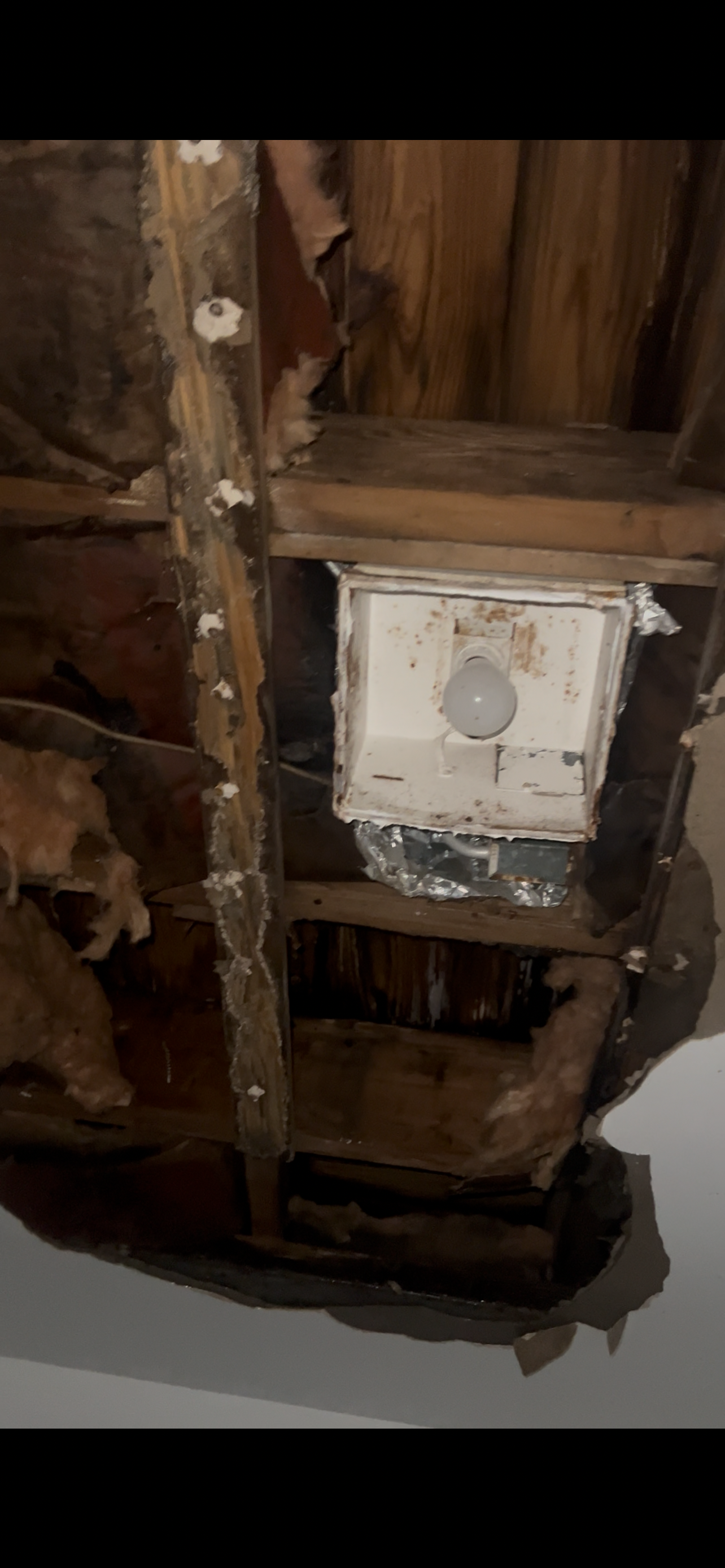 Help a Family Displaced from Collapsed Roof & Flooding campaign photo, 5 of 6