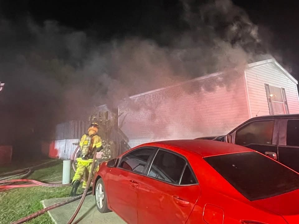 Support Carmen and Her Daughters After Home Burned Down campaign photo, 6 of 7
