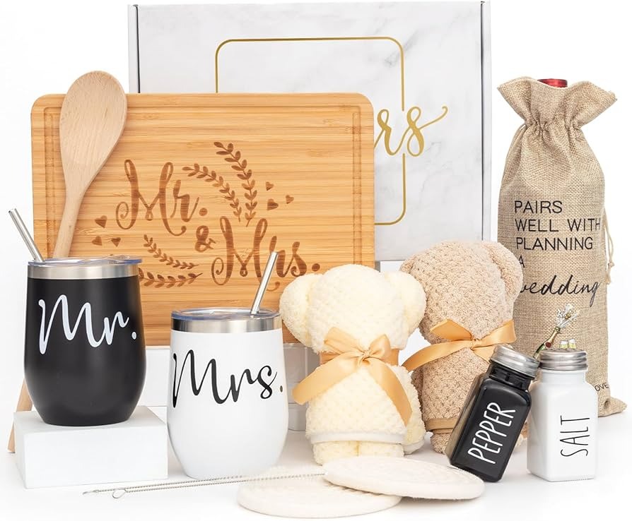 Gift for Dylan’s Wedding campaign photo, 4 of 5