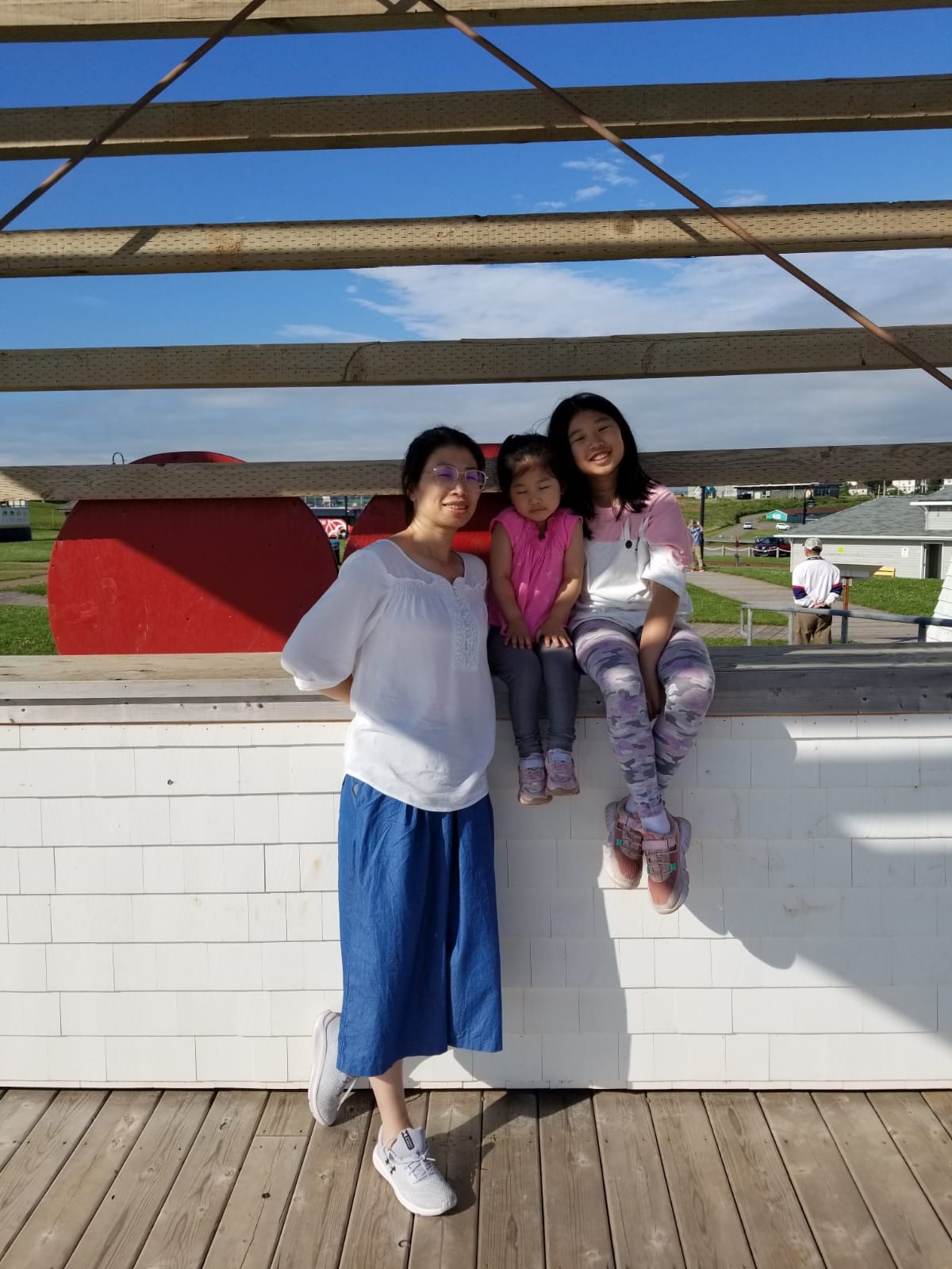 Support Helen (Ling) Liu’s Family in This Medical Crisis campaign photo, 5 of 6