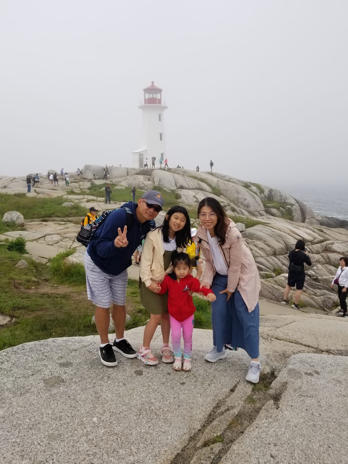 Support Helen (Ling) Liu’s Family in This Medical Crisis campaign photo, 4 of 6