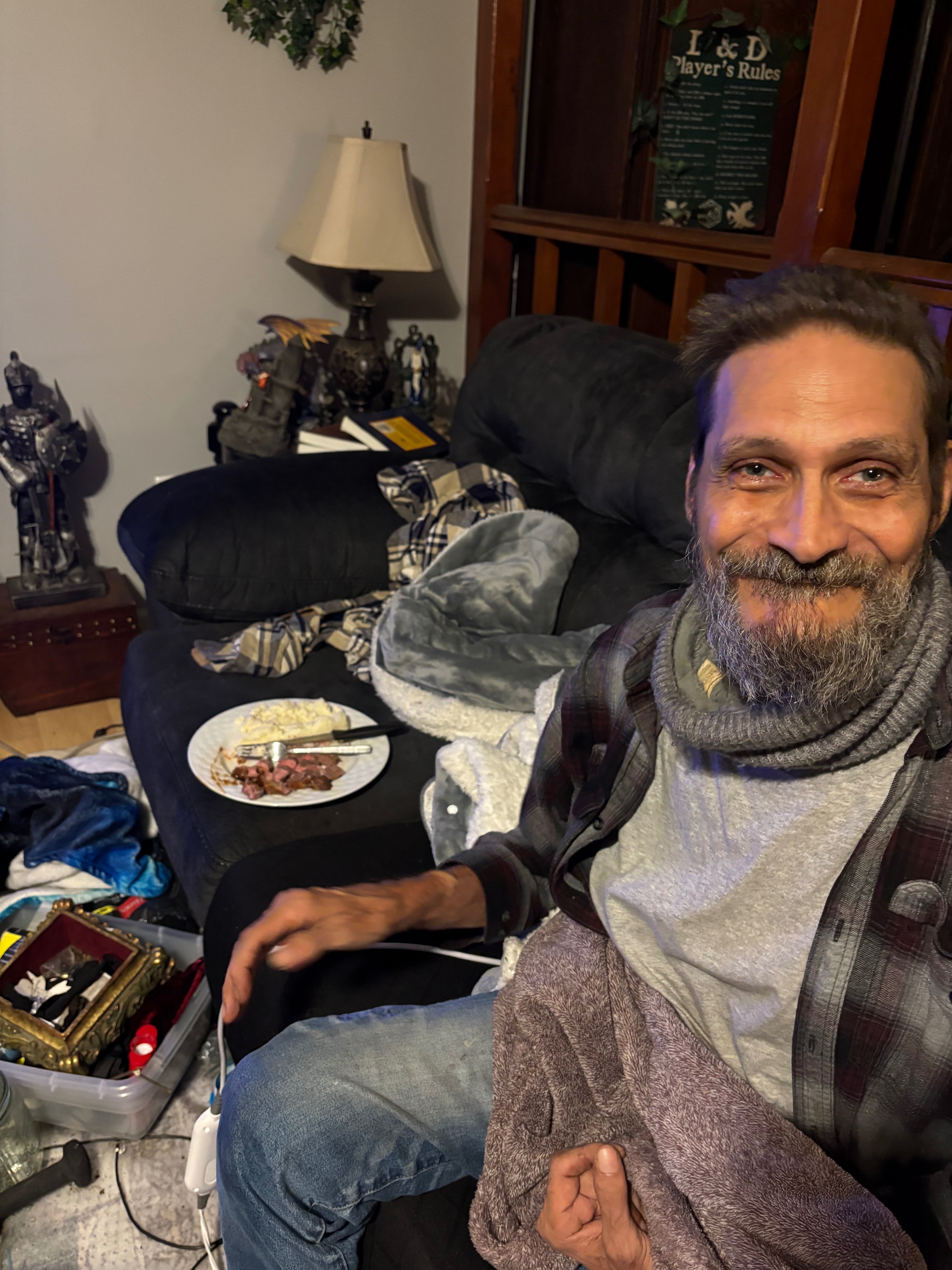 Aid for Erik’s Medical and Living Expenses campaign photo, 4 of 5