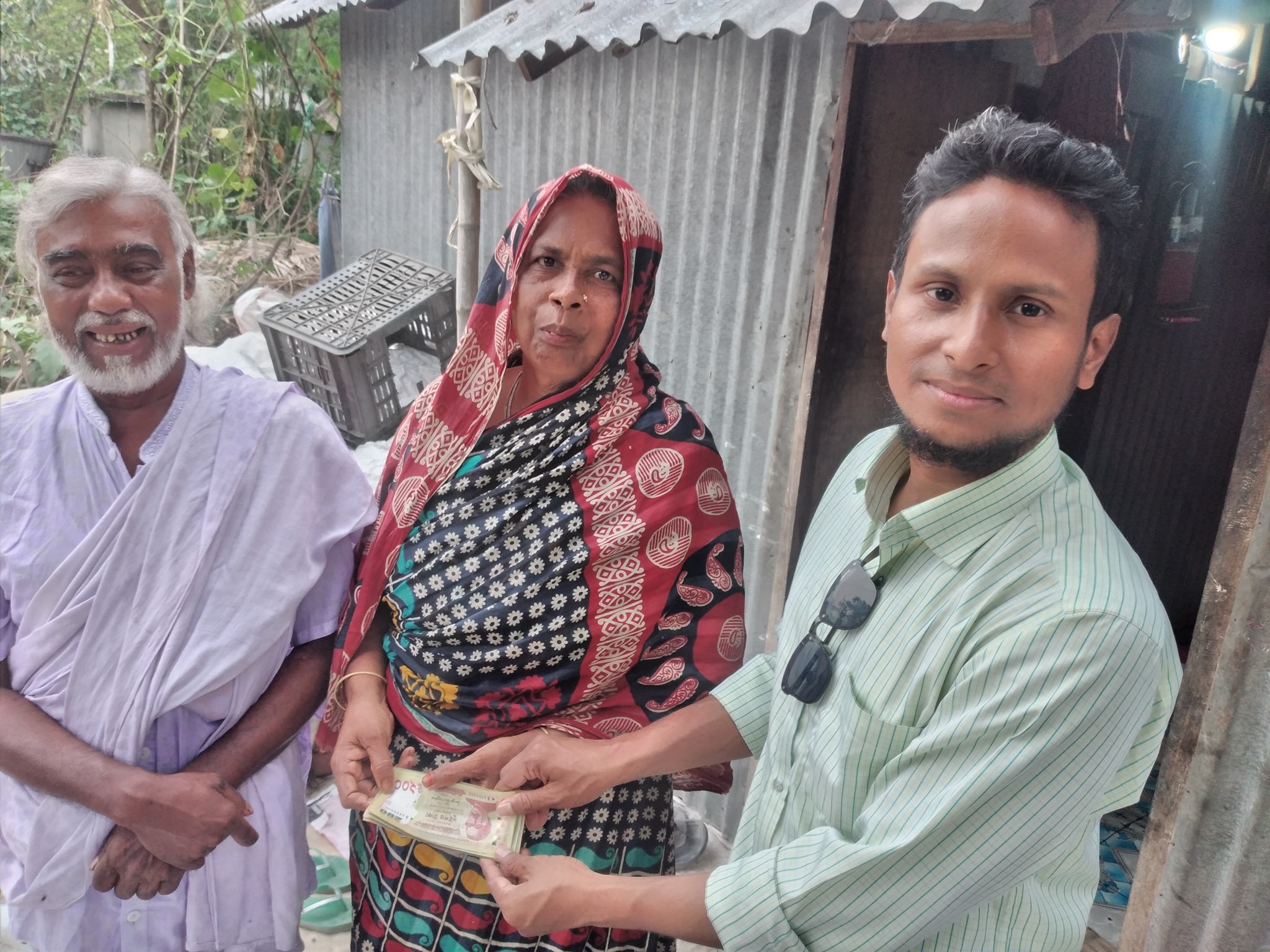 Help Sajal Buy an Autorickshaw & Secure His Family’s Future campaign photo, 4 of 6