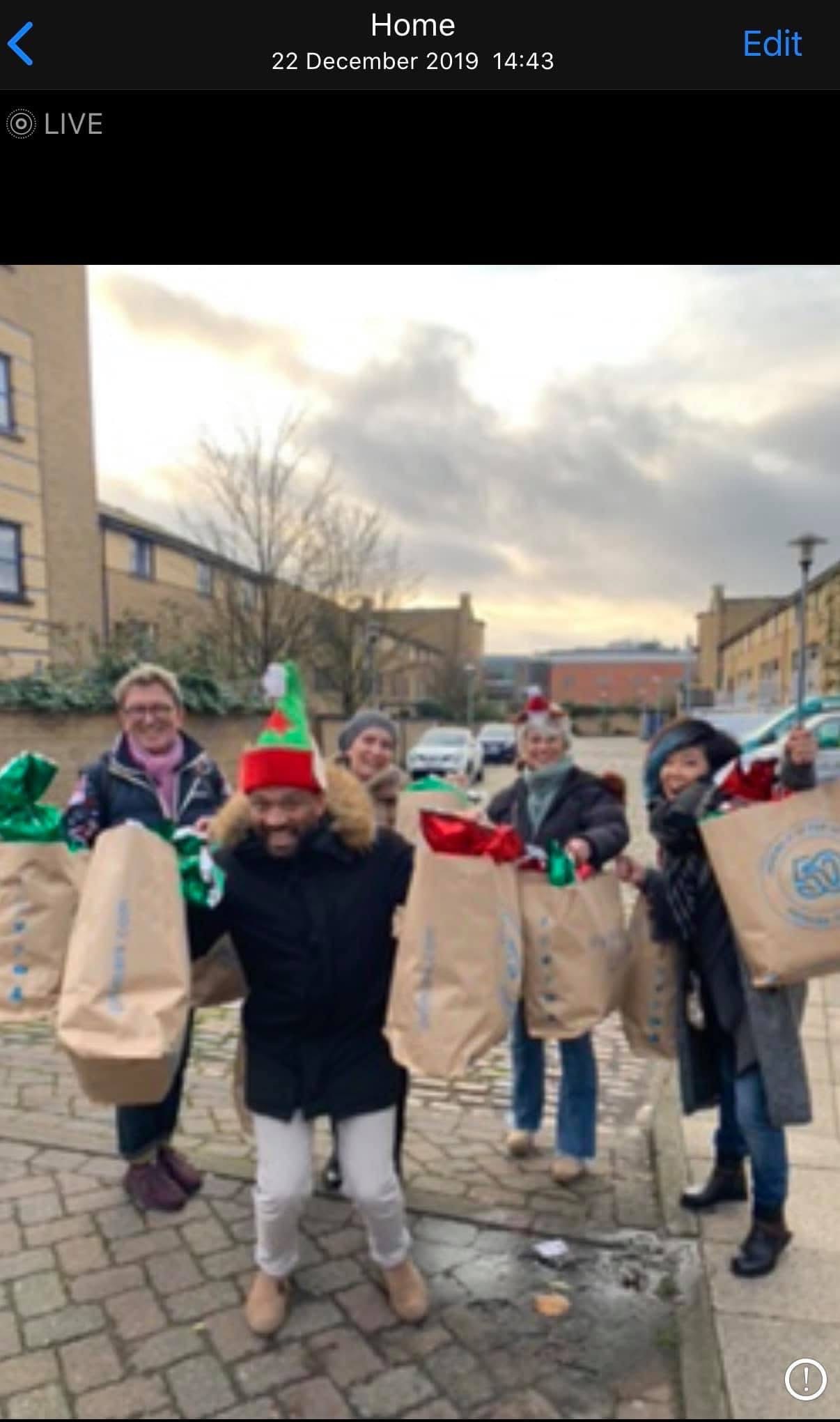 Christmas bag for homeless 2025 ( 7th ) campaign photo, 4 of 5