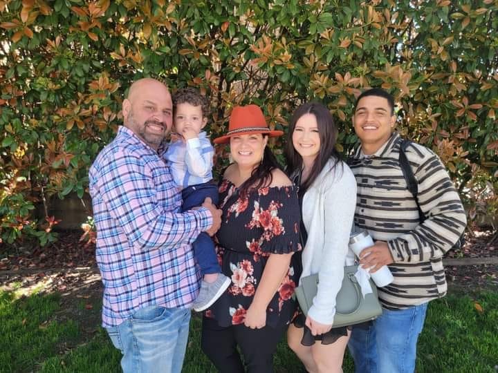 Support Dave & Katie Rodriguez in Fighting Stage 4 Cancer campaign photo, 2 of 7
