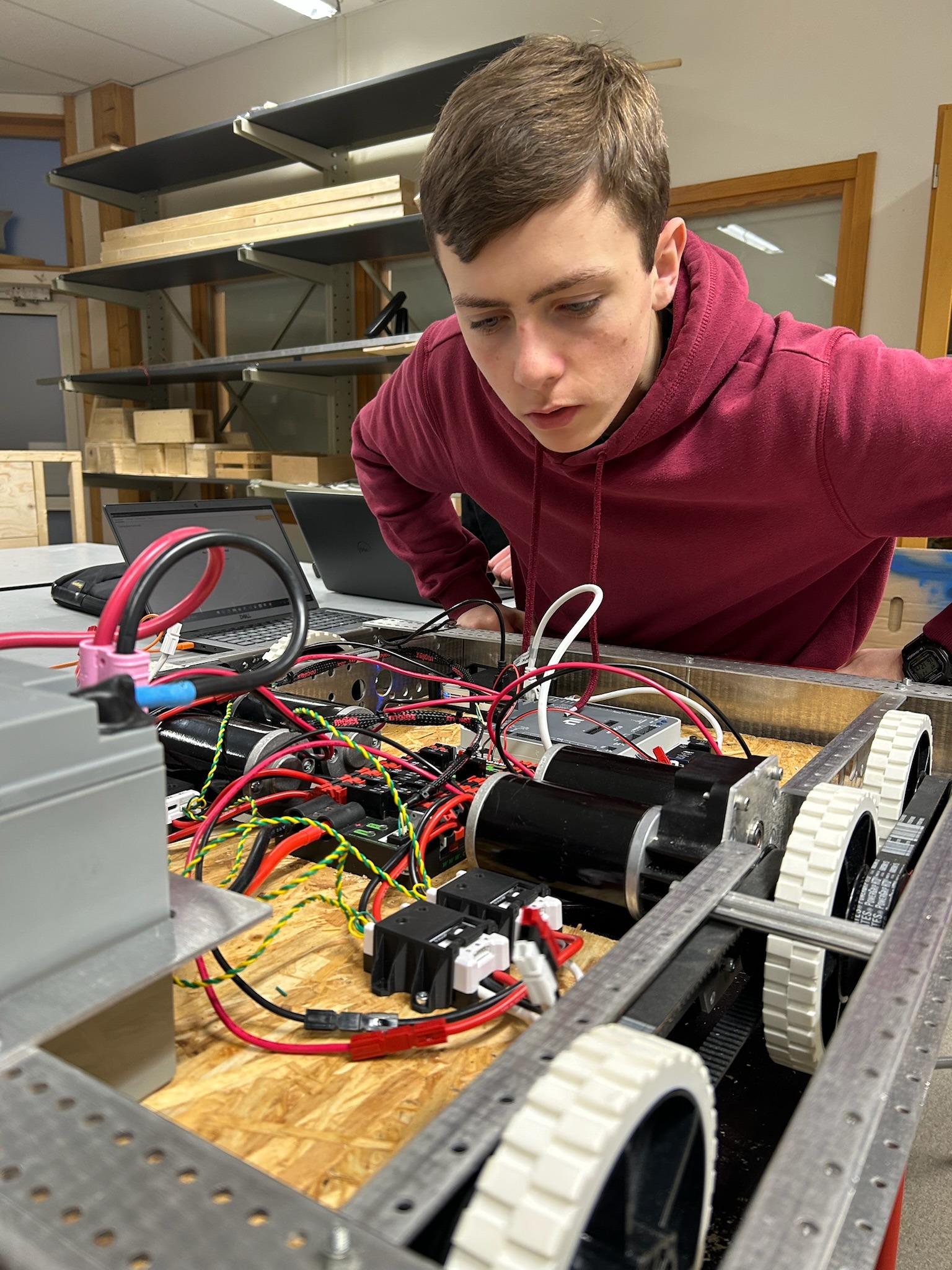 Help ED Robotics represent Sweden at FRC Orlando. campaign photo, 4 of 8