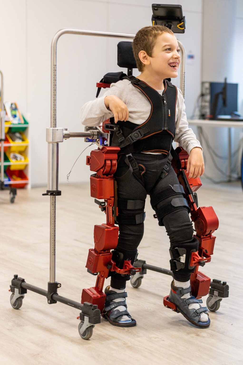 Pädiatrisches Exoskelett für Kinder im Jugendwerk Gailingen: campaign photo, 5 of 6