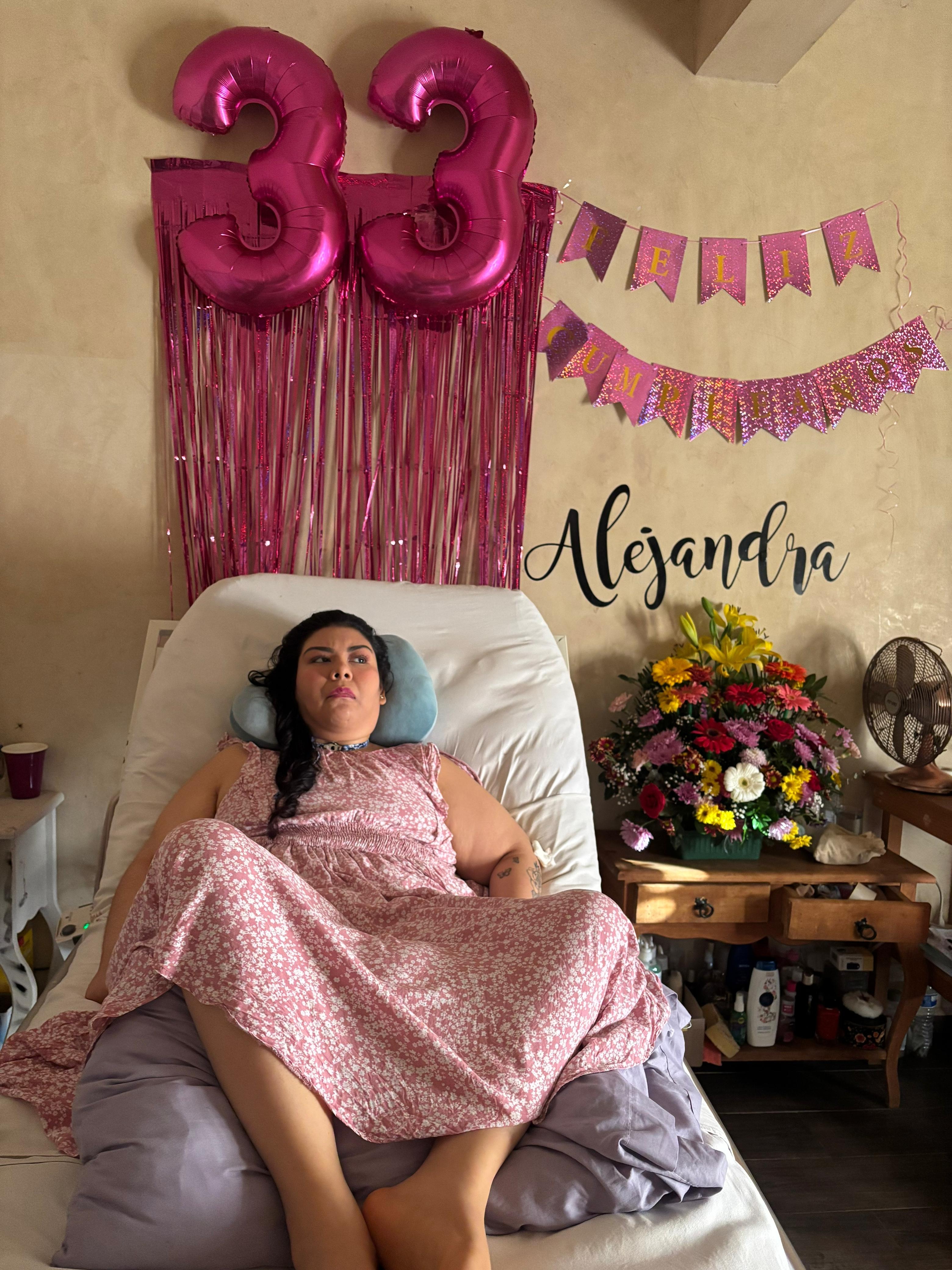 ¡Necesitamos de tu apoyo, ayudemos a alejandra! campaign photo, 6 of 7