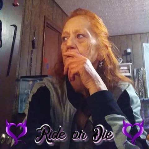 Honoring Dusti’s Mom with a Proper Burial campaign photo, 7 of 8