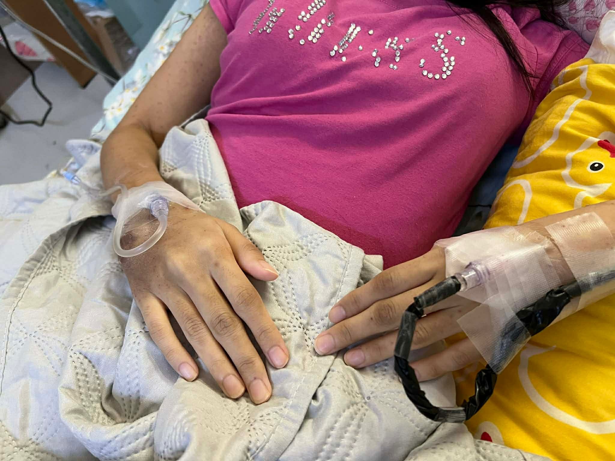 Donate to help medical and funeral expenses  for Ashley campaign photo, 5 of 6