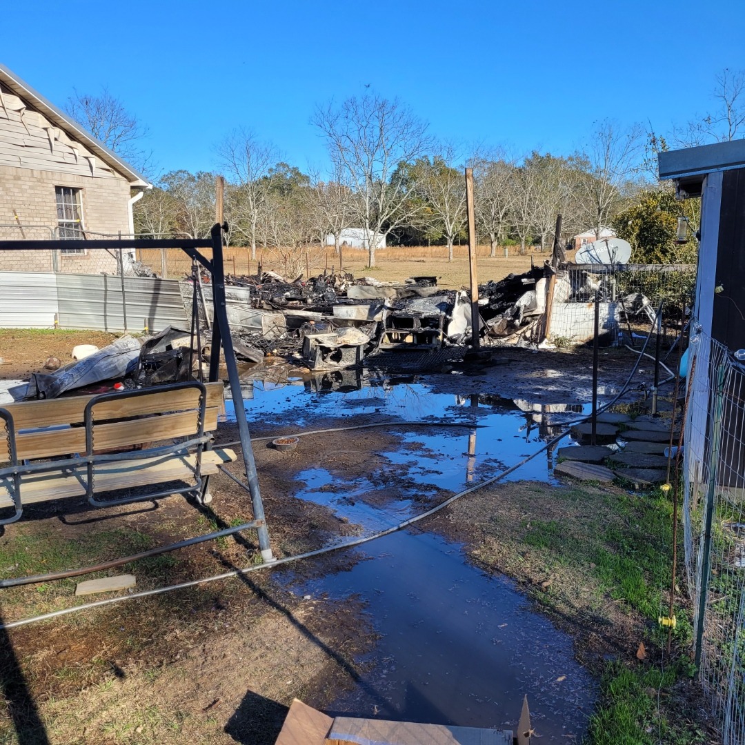 Support for Eddie and Dawn After Their House Fire campaign photo, 2 of 4