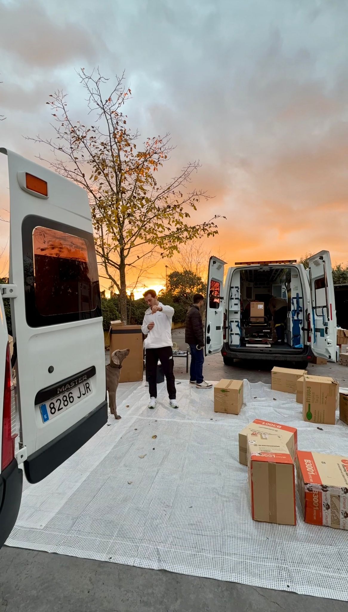 ¡Acompáñanos! Ambulancias con equipo médico rumbo a Ucrania. campaign photo, 6 of 8
