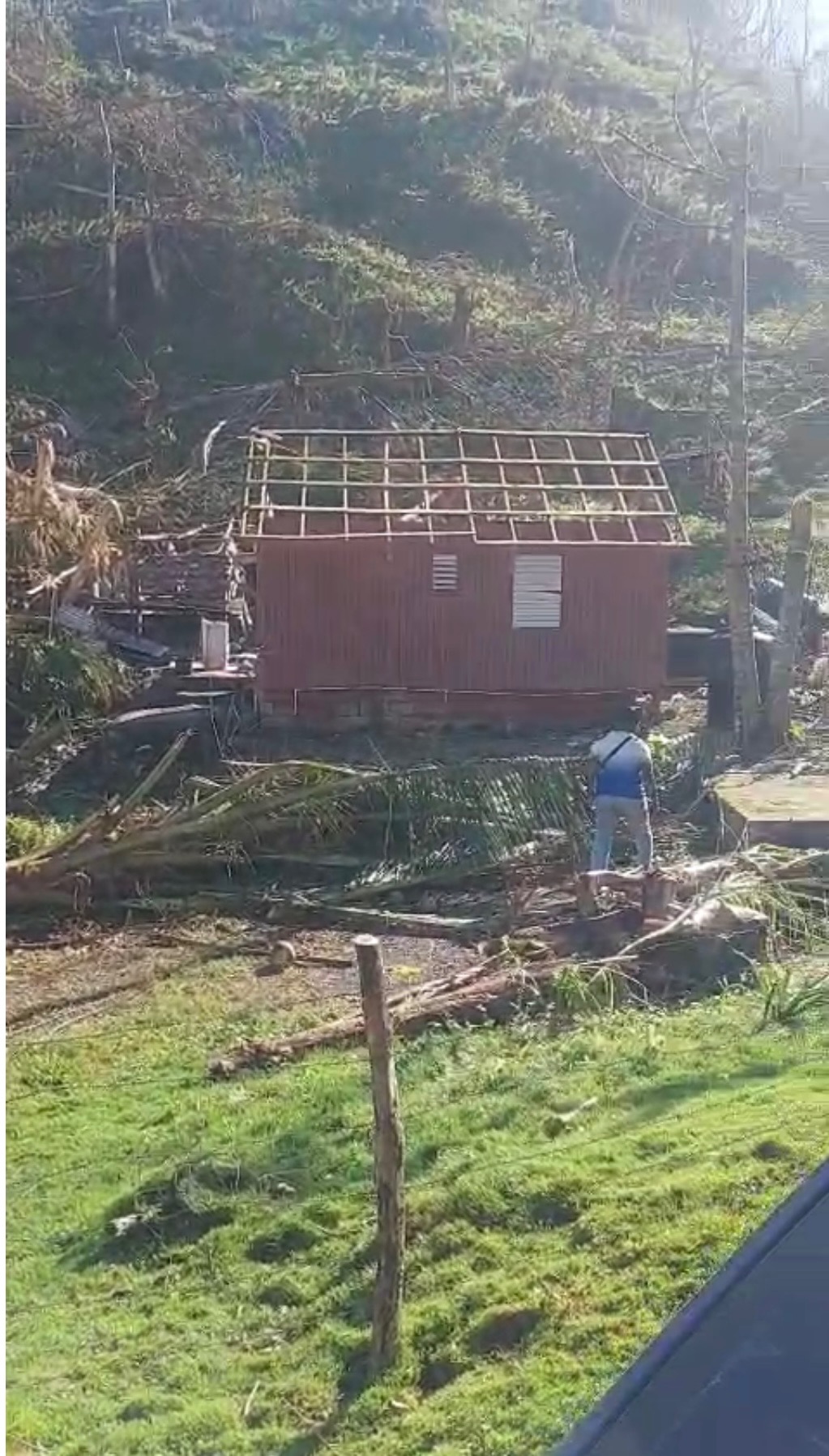 Help Delroy Restore His Life After the Hurricane campaign photo, 4 of 6