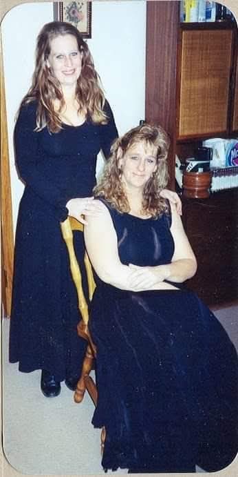 Help my mom be laid to rest campaign photo, 7 of 8