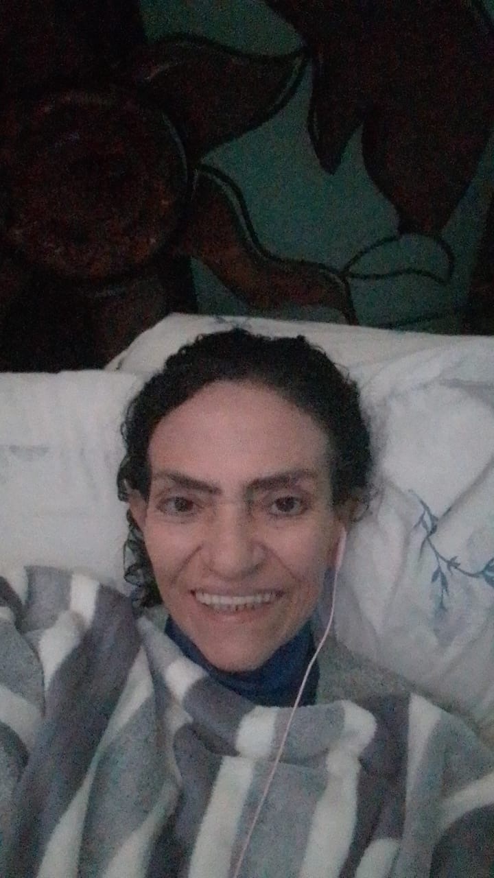 Mi mamá necesita una cirugía de colon urgente campaign photo, 6 of 7