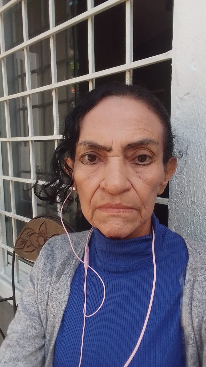 Mi mamá necesita una cirugía de colon urgente campaign photo, 2 of 7