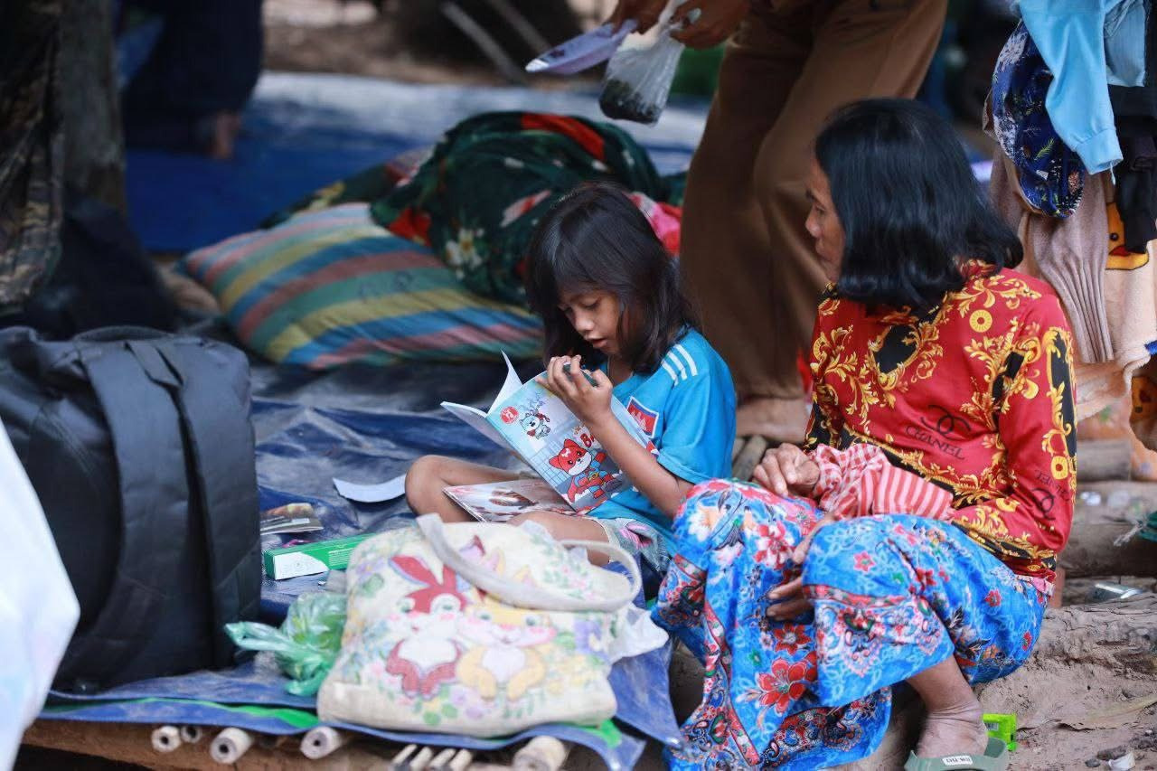 Urgent Aid for Displaced Cambodian Families campaign photo, 2 of 7