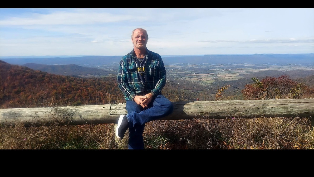 Honoring Earl Hott: Support for His Family photo