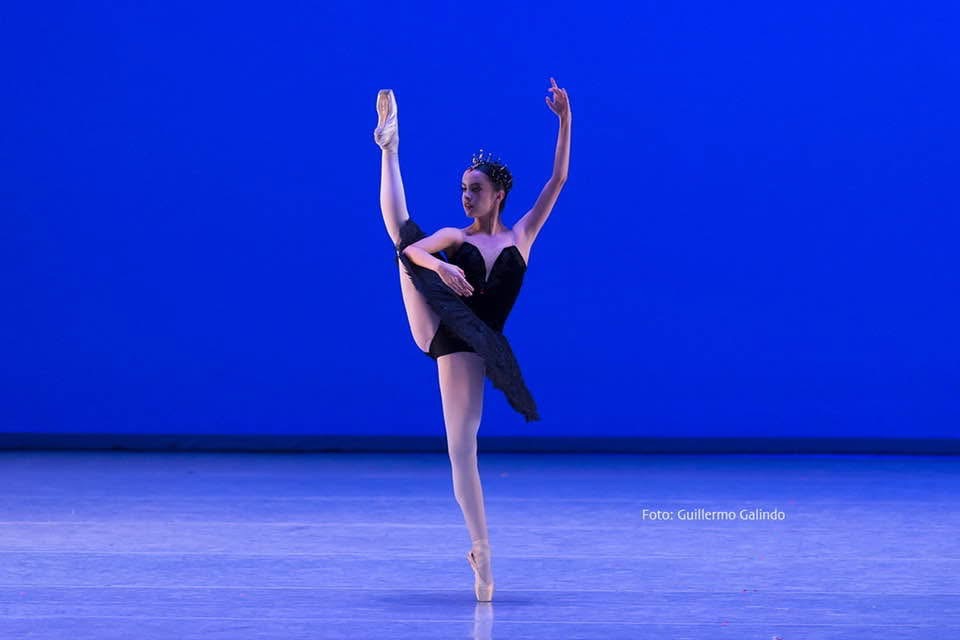 Ayudemos a Michelle a llegar al Prix de Lausanne campaign photo, 4 of 8