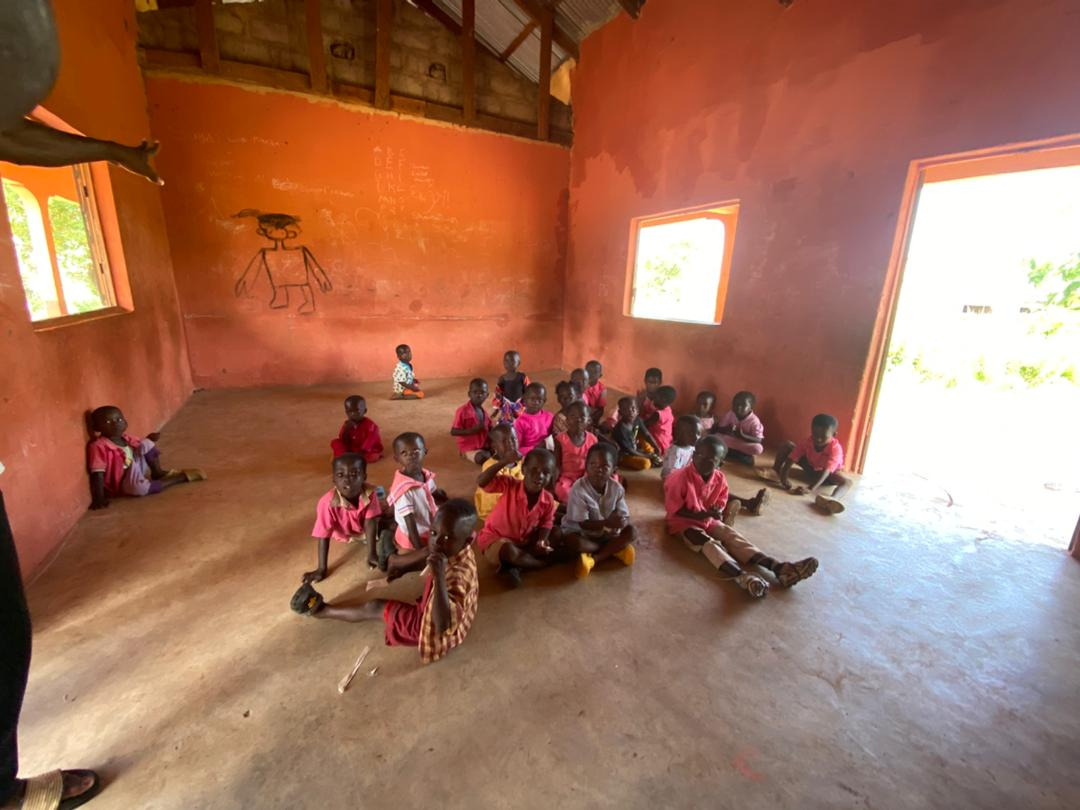 Schulmöbel & Lernmaterial für Kinder in Larabanga (Ghana) campaign photo, 6 of 7