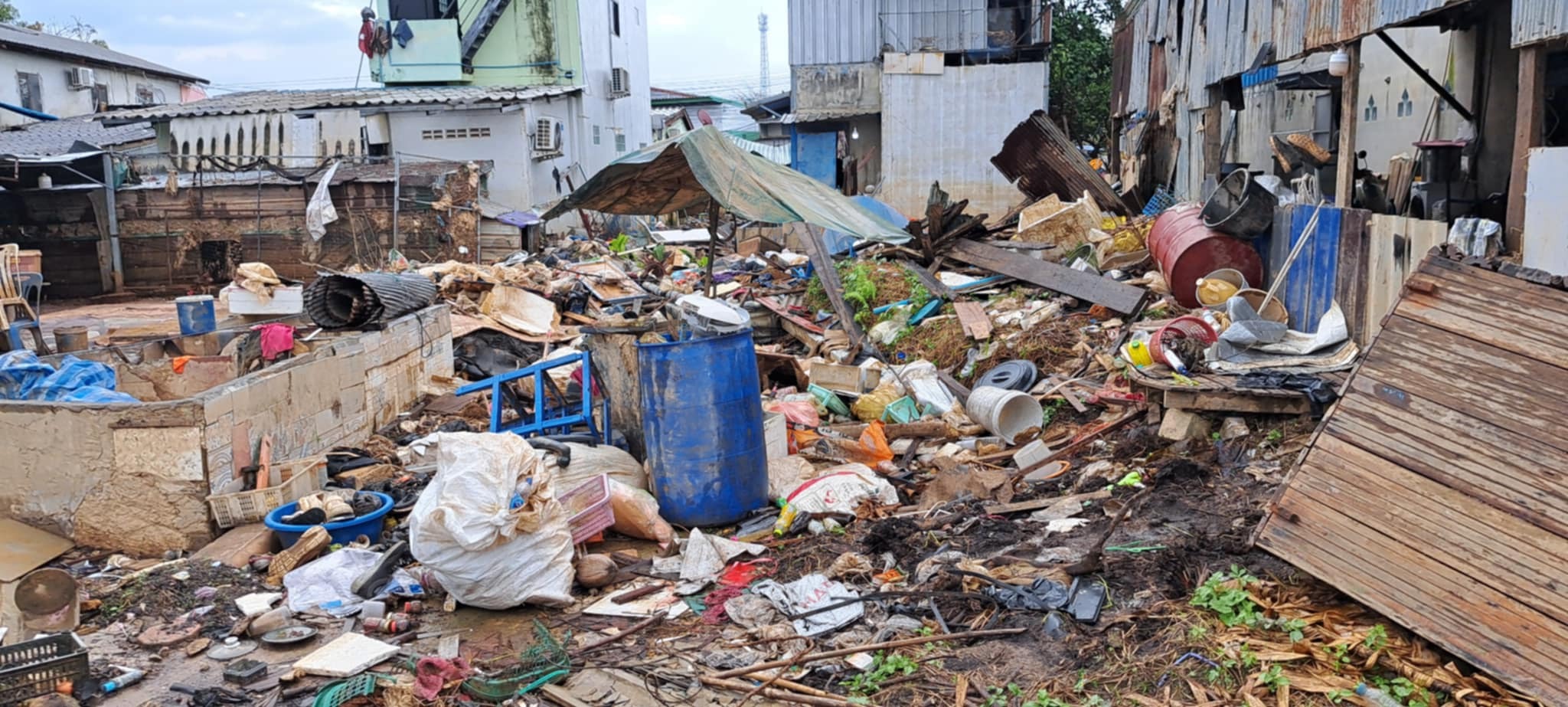 Support the Vang Family & Community After Devastating Floods campaign photo, 5 of 8