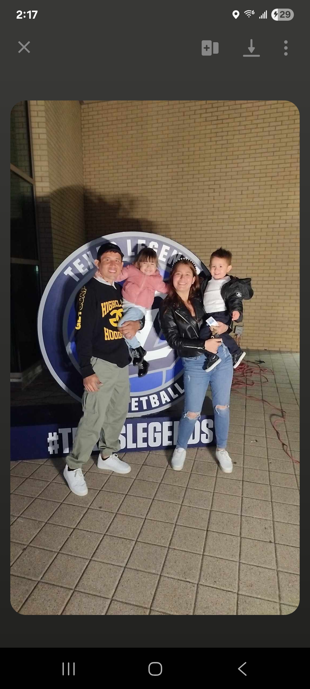 Mi lucha por regresar a casa: Embarazada, discapac campaign photo, 5 of 8