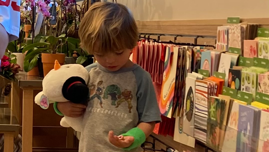 Do You HELP Santiago? He is suffering and needs your help! pinned link photo