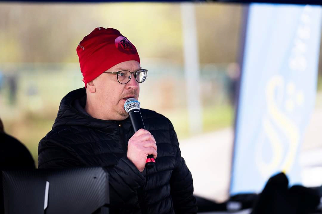Ge tillbaka till Westis campaign photo, 6 of 7