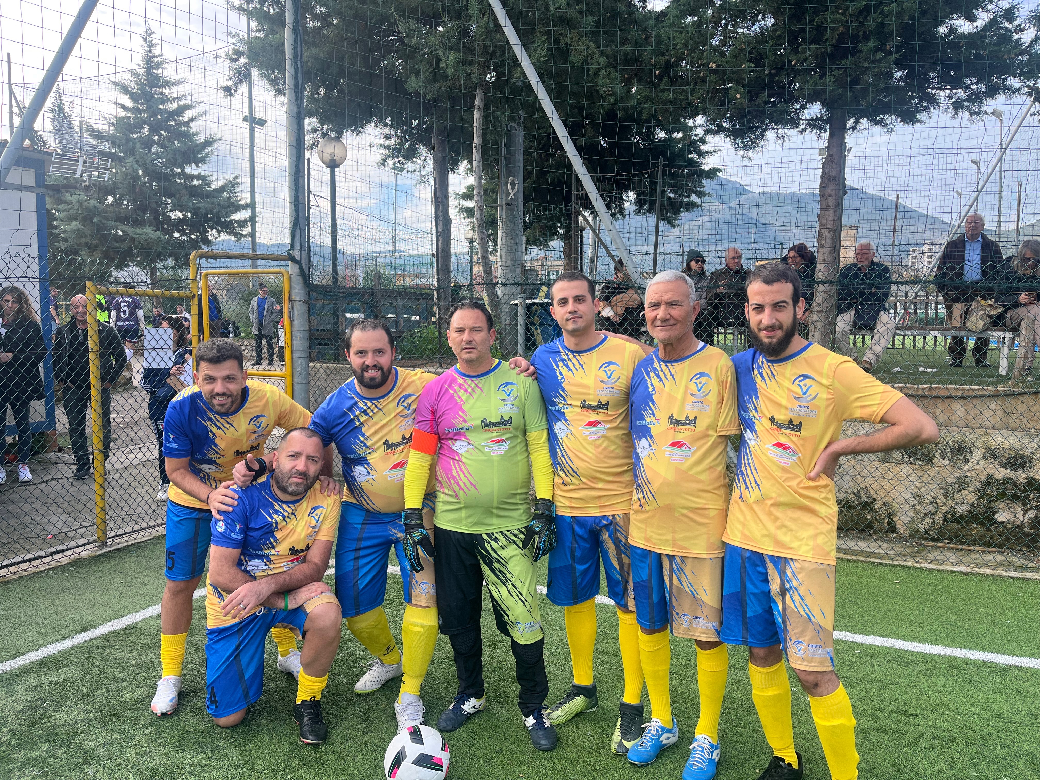 Il calcio come terapia, una squadra per aiutare tutti. campaign photo, 4 of 7