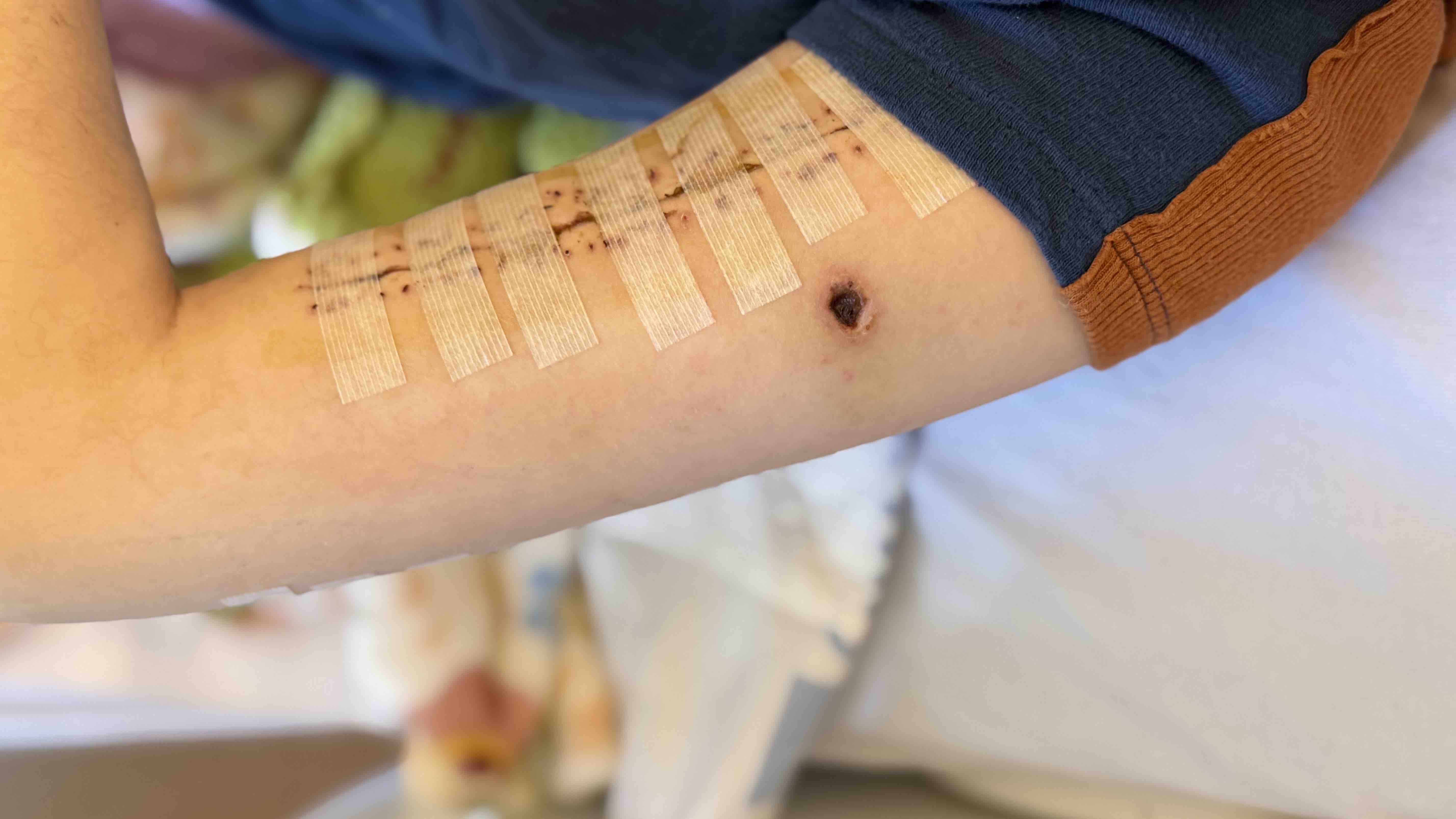 Help my 18 y.o pregnant child after she was shot campaign photo, 4 of 5