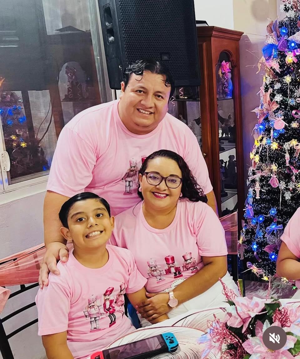 United for Santiago – Help Our Family campaign photo, 4 of 5