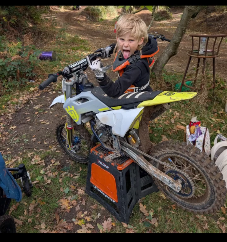 Had their bikes stolen 5 days before Christmas campaign photo, 5 of 6