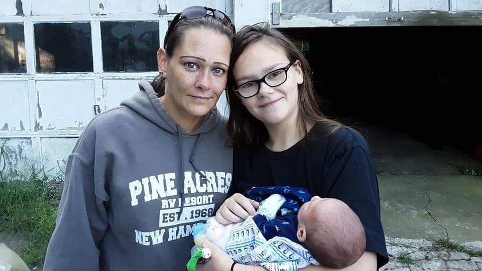 Support for Cassidy Elizabeth (Hansen) Hayes' Family campaign photo, 5 of 8