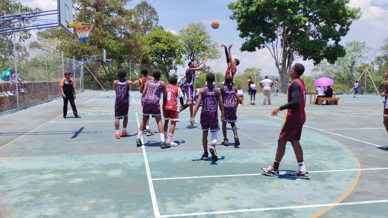 Help Maita attend an NBA basketball camp in Dubai campaign photo, 7 of 8
