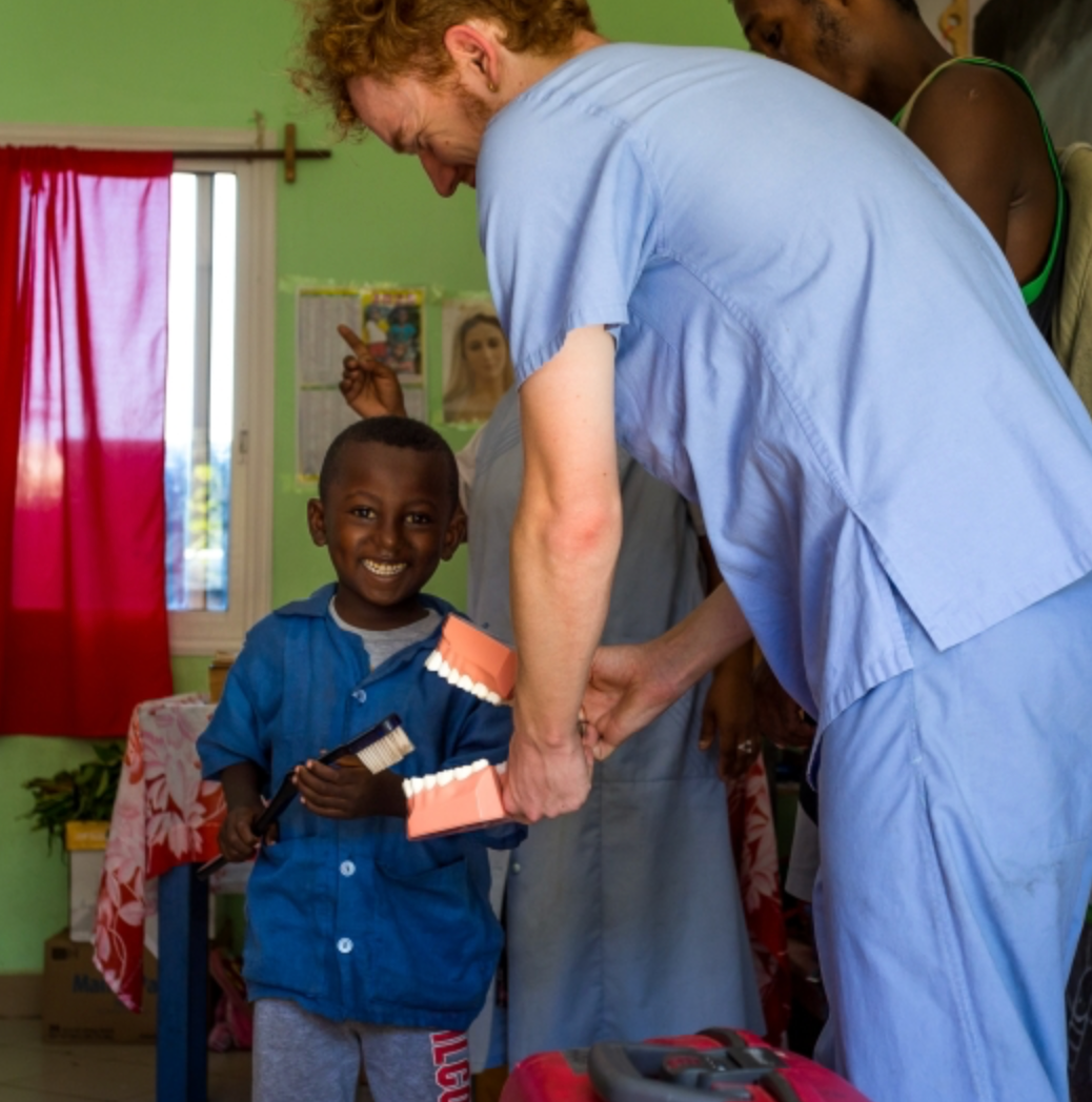 Zahnmedizinische Hilfe für Nepal campaign photo, 2 of 7