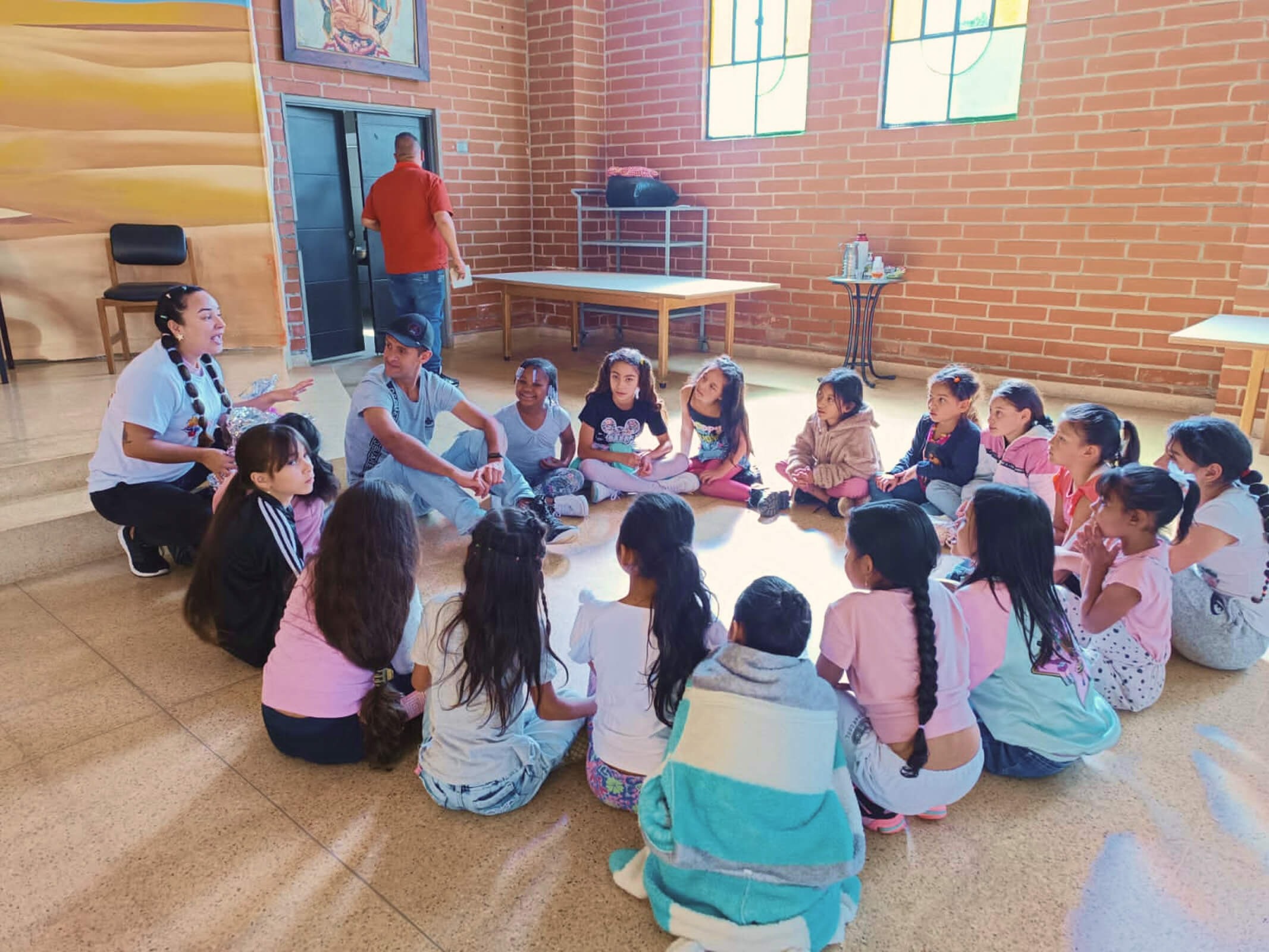 Support Education for Underserved Children - Por El Pais campaign photo, 2 of 8