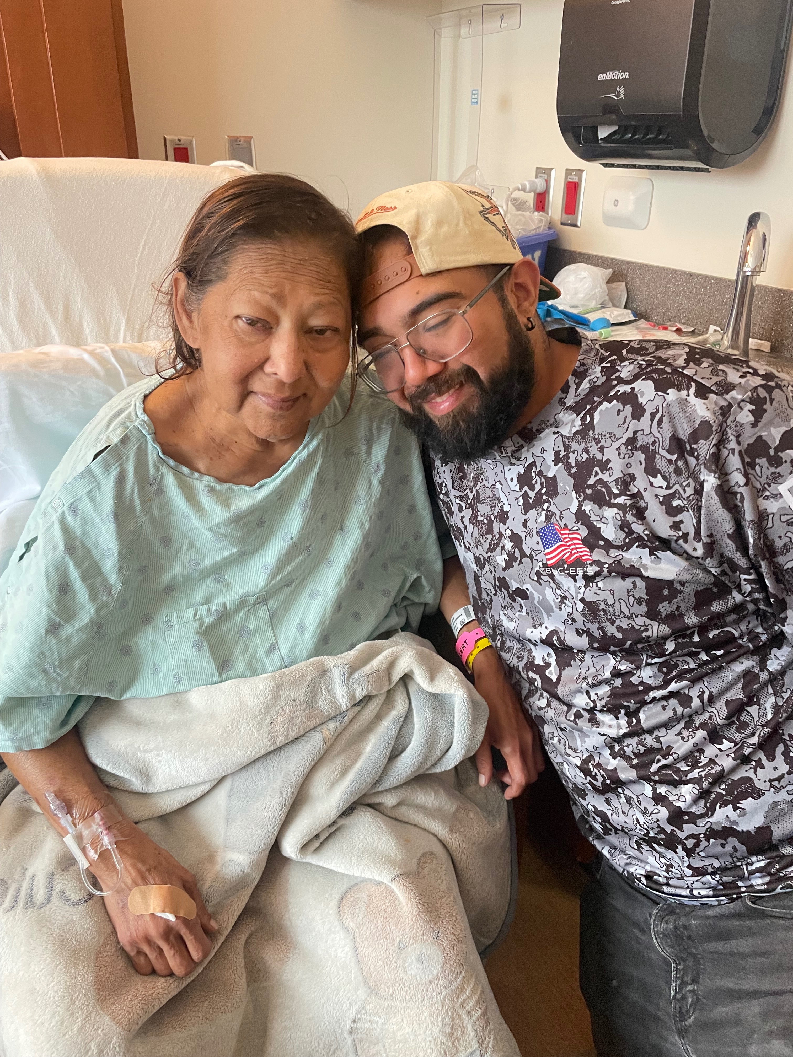 Support for Anabel Roldan’s Funeral Expenses campaign photo, 2 of 8
