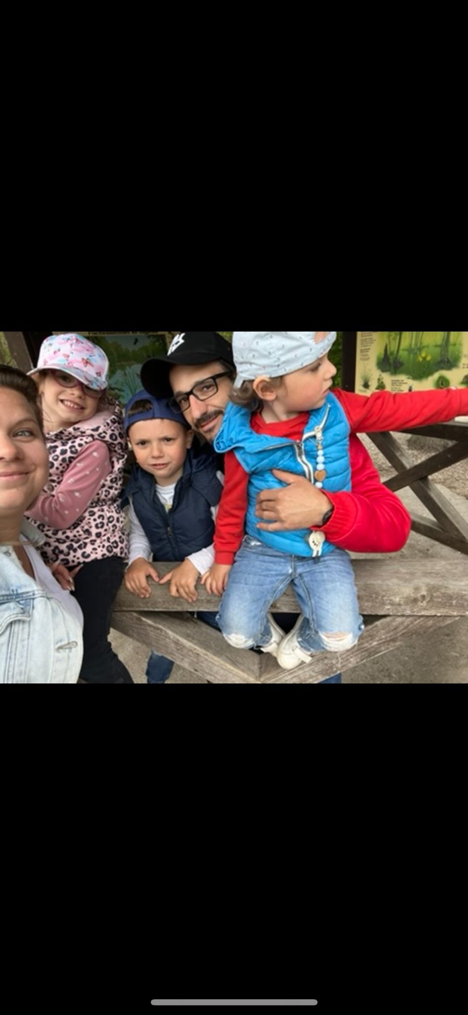 Ciro und seine Familie brauchen Hilfe. Schuld ist der Krebs campaign photo, 7 of 8