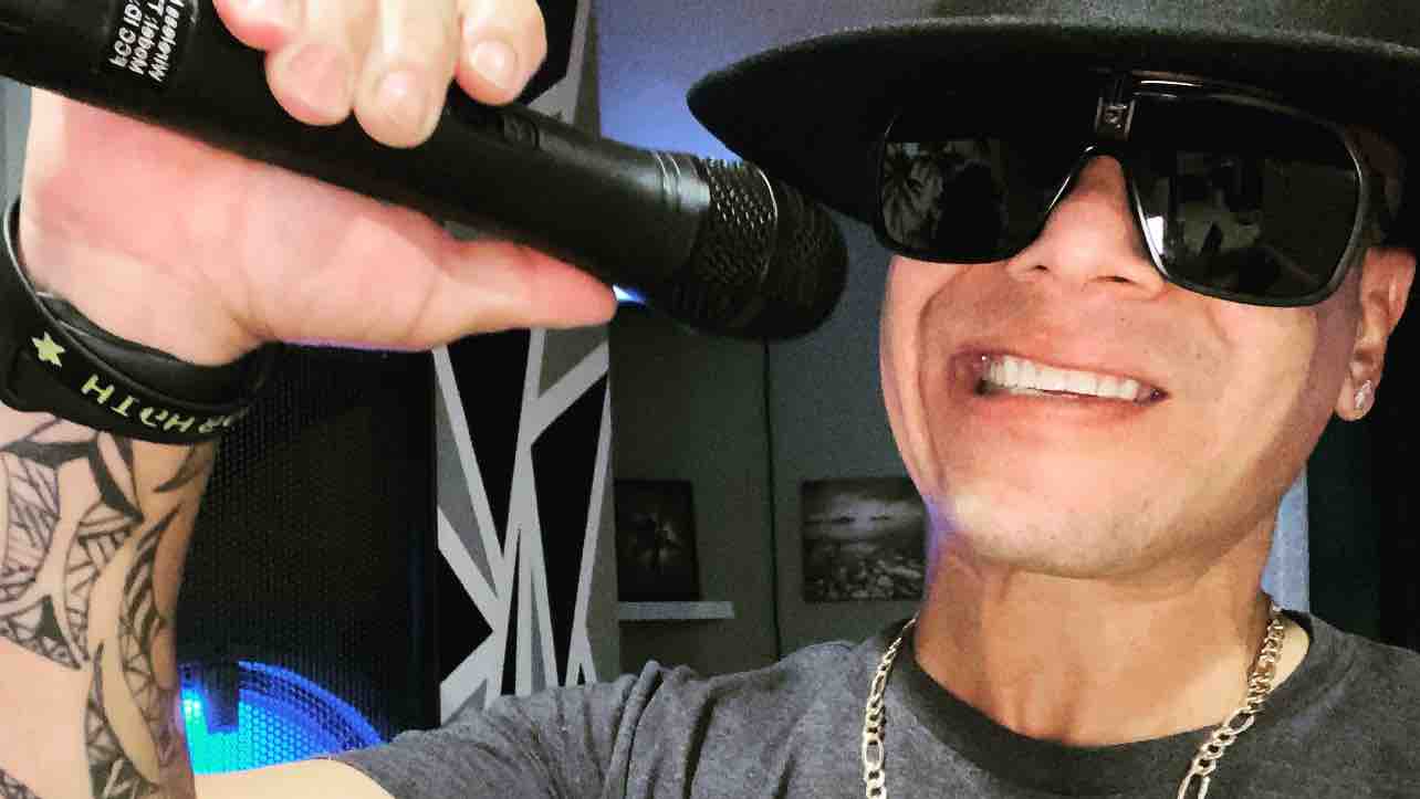 Donando o compartiendo con Dios por delante el Cancer fuera.