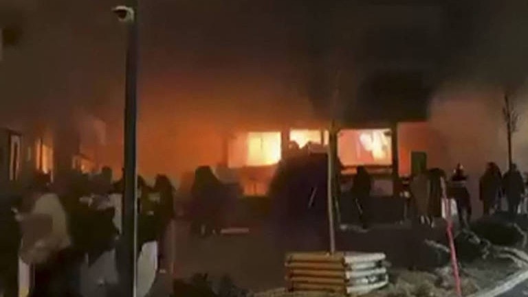 Solidarietà alle Famiglie dell’Incendio Bar da Suíça photo
