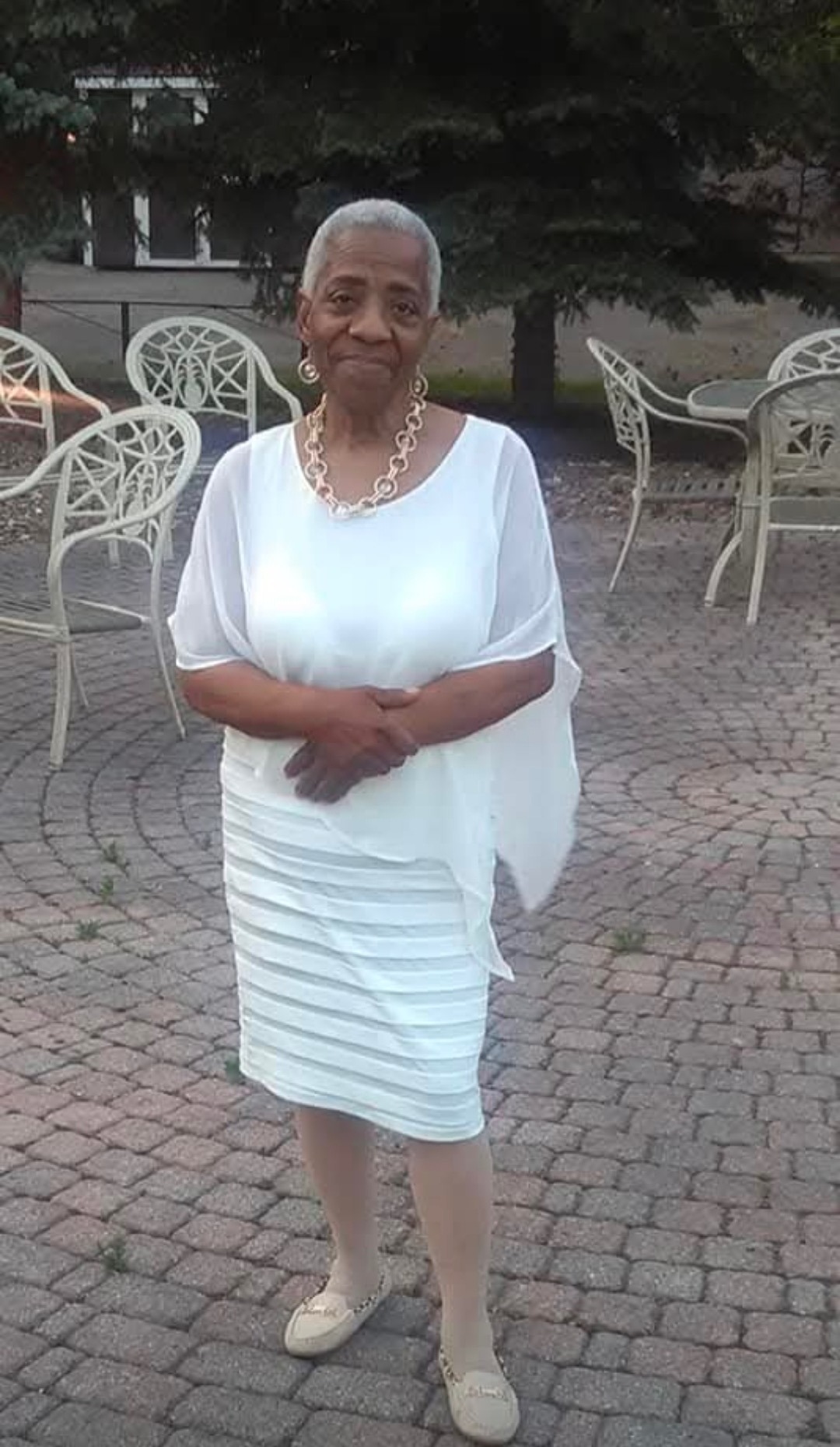 In Loving Memory of Lois campaign photo, 2 of 4