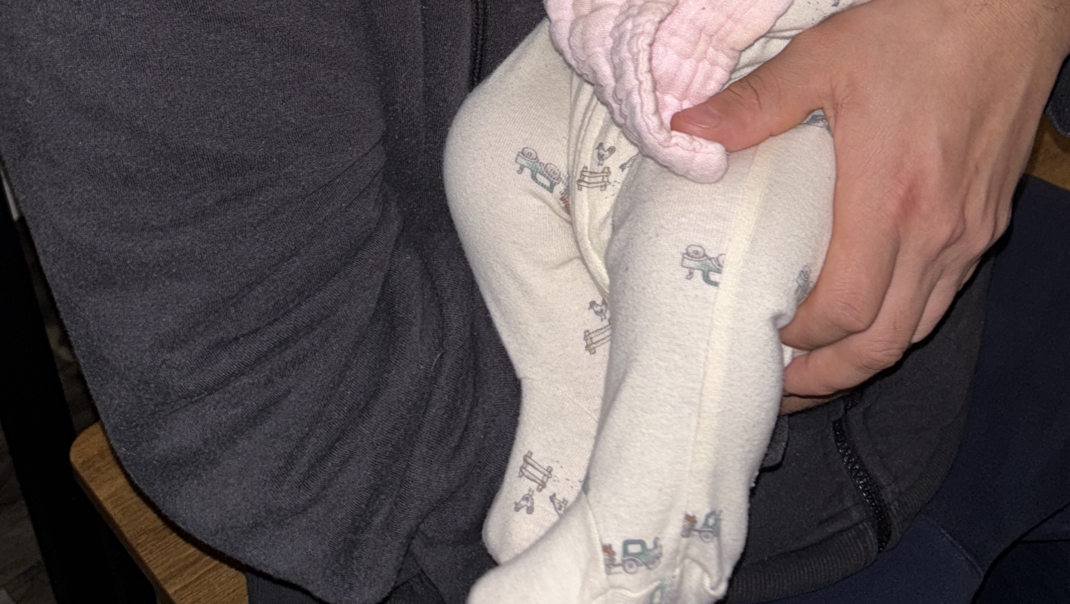 Para poder sacar a mi esposo que fue detenido nido por ice photo