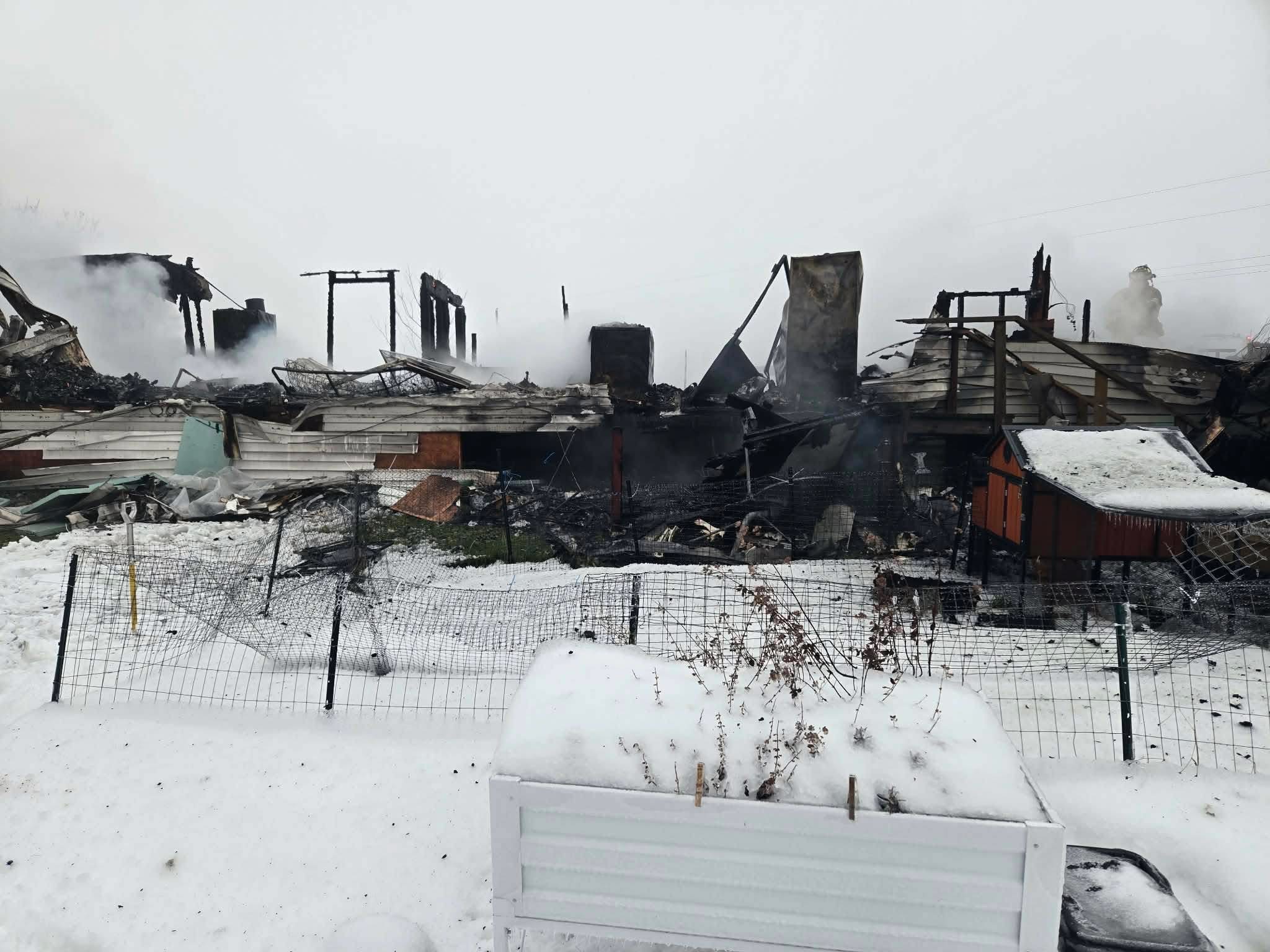 Help Linda, Nana & Matt Rebuild After Fire campaign photo, 2 of 5