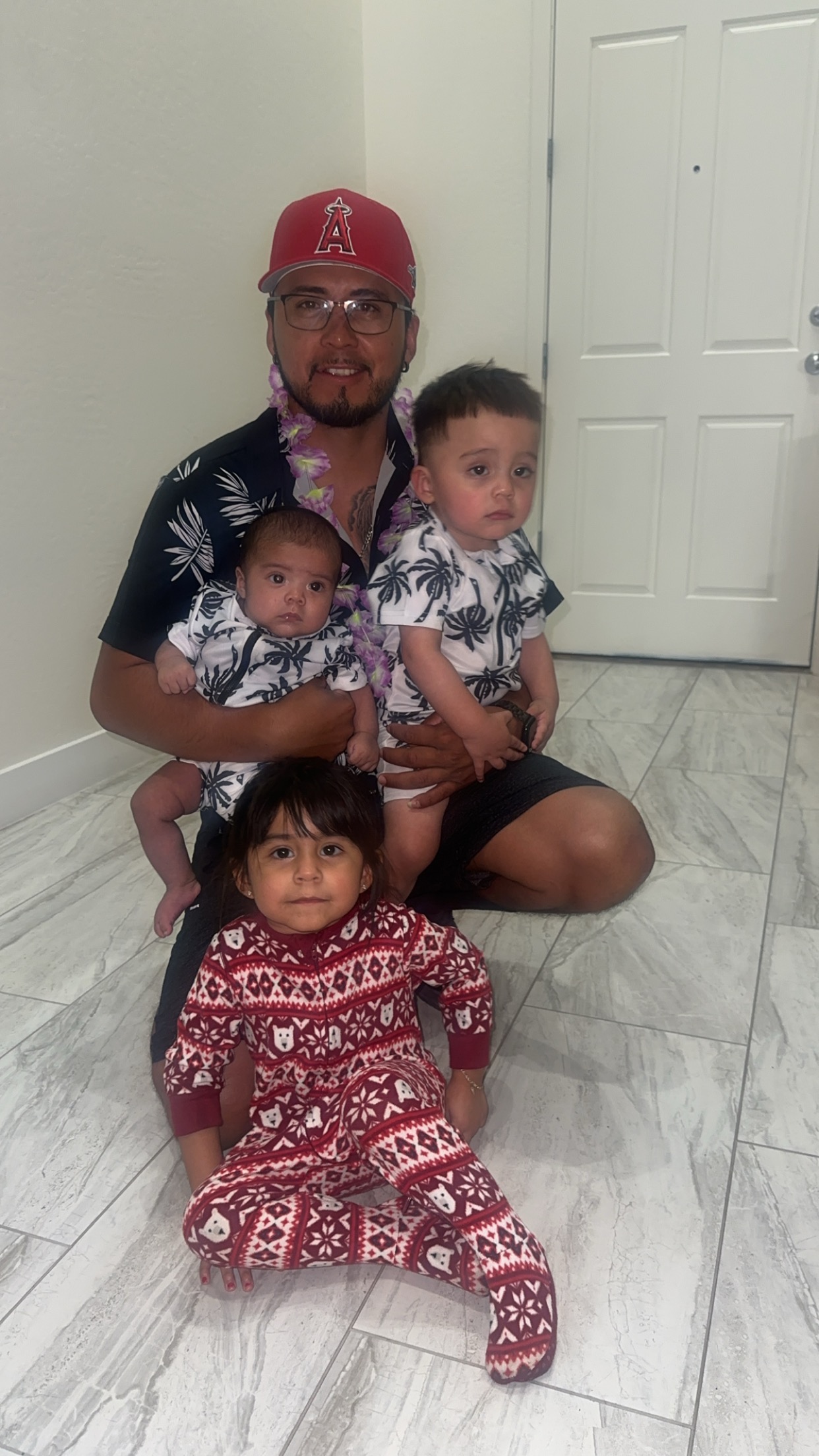 Support Laura’s Fight to Reunite Her Family campaign photo, 2 of 8